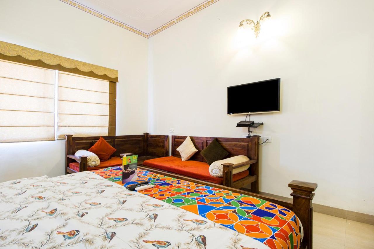 Deluxe Double Room,749603711:JPEG